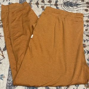 Vuori Performance Joggers